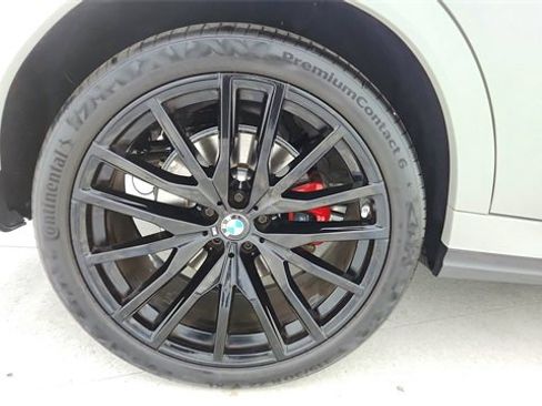 Used 2023 BMW X6 xDrive40i w/ M Sport Package image 65