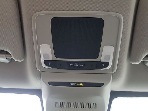 Certified 2023 Honda HR-V LX image 34