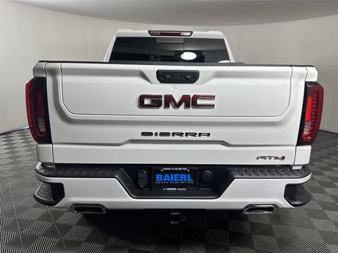 Used 2022 GMC Sierra 1500 AT4 w/ AT4 Preferred Package AWD/4WD image 4