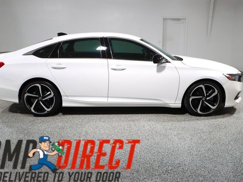 Used 2022 Honda Accord Sport image 6