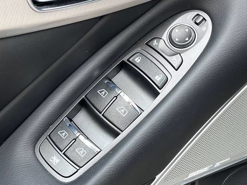 Used 2023 INFINITI Q50 Luxe AWD/4WD image 16