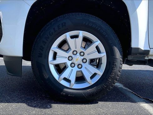 Used 2021 Chevrolet Colorado LT AWD/4WD image 8