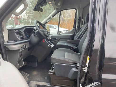 Used 2023 Ford Transit 350 XLT image 12