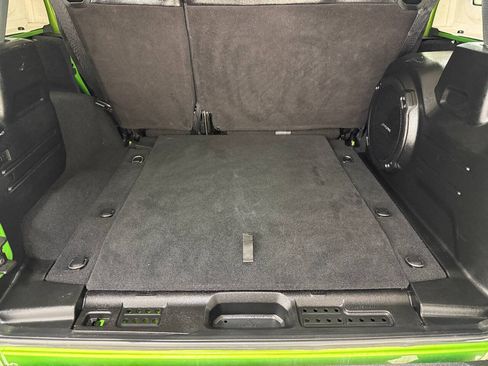 Used 2018 Jeep Wrangler Unlimited Sahara w/ Uconnect 4C Nav & Sound Group AWD/4WD image 98