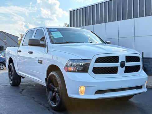 Used 2015 RAM 1500 Express AWD/4WD image 11