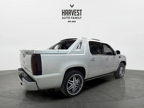 Used 2012 Cadillac Escalade EXT Premium image 7