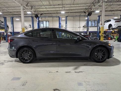 Used 2025 Tesla Model 3 RWD image 2