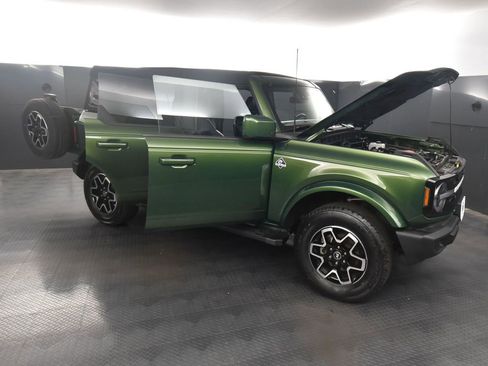 Used 2023 Ford Bronco Outer Banks image 37