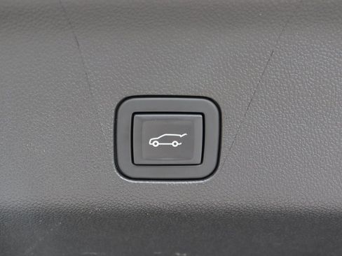 Used 2023 Cadillac Escalade Sport Platinum image 12