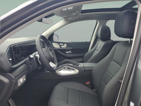 Certified 2026 Mercedes-Benz GLS 450 4MATIC image 18