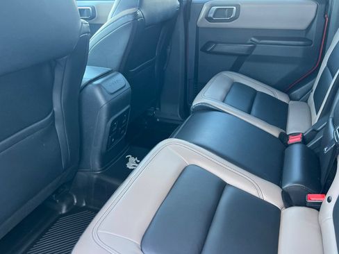 Used 2024 Ford Bronco Wildtrak AWD/4WD image 13