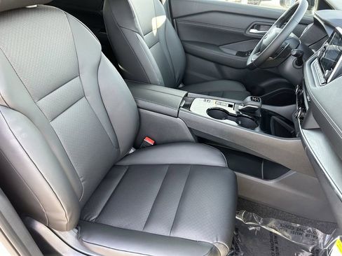 New 2026 Nissan Rogue SV image 10