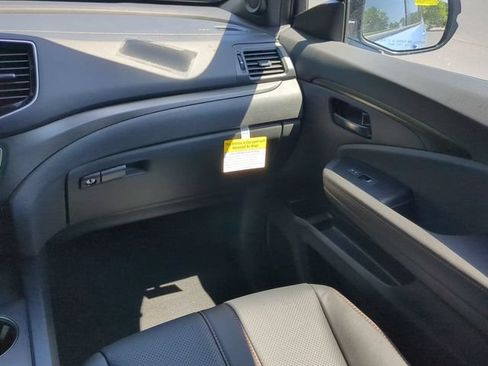 Used 2024 Honda Passport TrailSport image 16