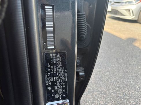 Used 2025 Kia K4 LXS image 28