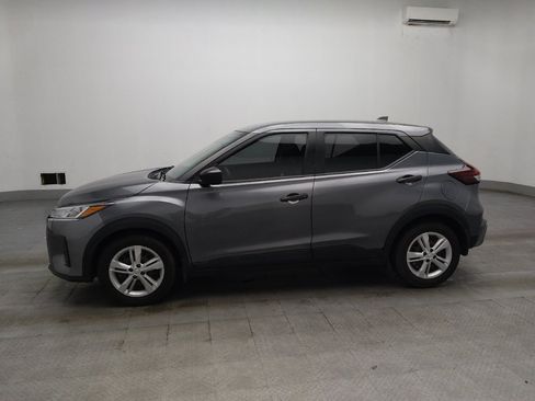 Used 2023 Nissan Kicks S FWD image 2