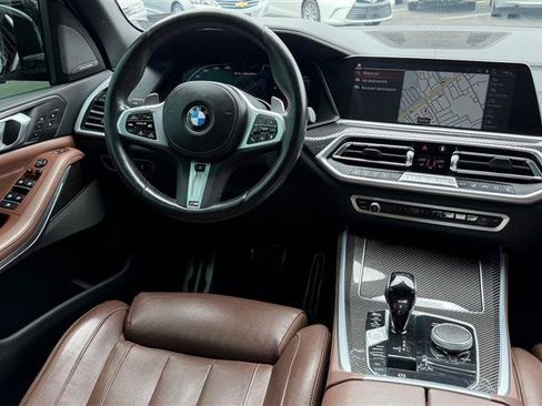 Used 2022 BMW X5 M50i AWD/4WD image 18