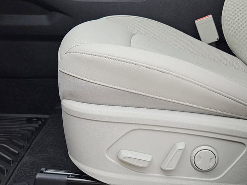 New 2026 Kia Sorento S image 17