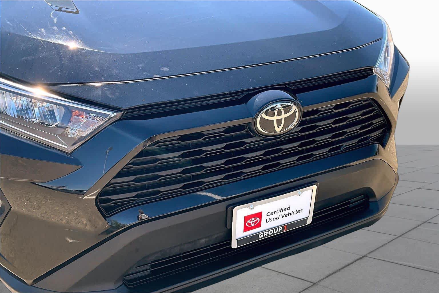 Certified 2021 Toyota RAV4 XLE AWD/4WD image 29