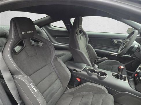 Used 2016 Ford Mustang Shelby GT350 w/ Track Package image 13