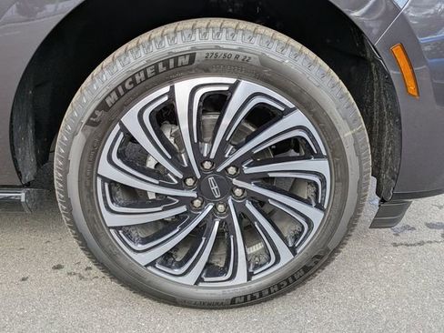 New 2025 Lincoln Navigator L Black Label AWD/4WD image 11
