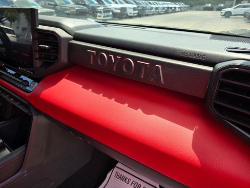Used 2024 Toyota Sequoia TRD Pro AWD/4WD image 40
