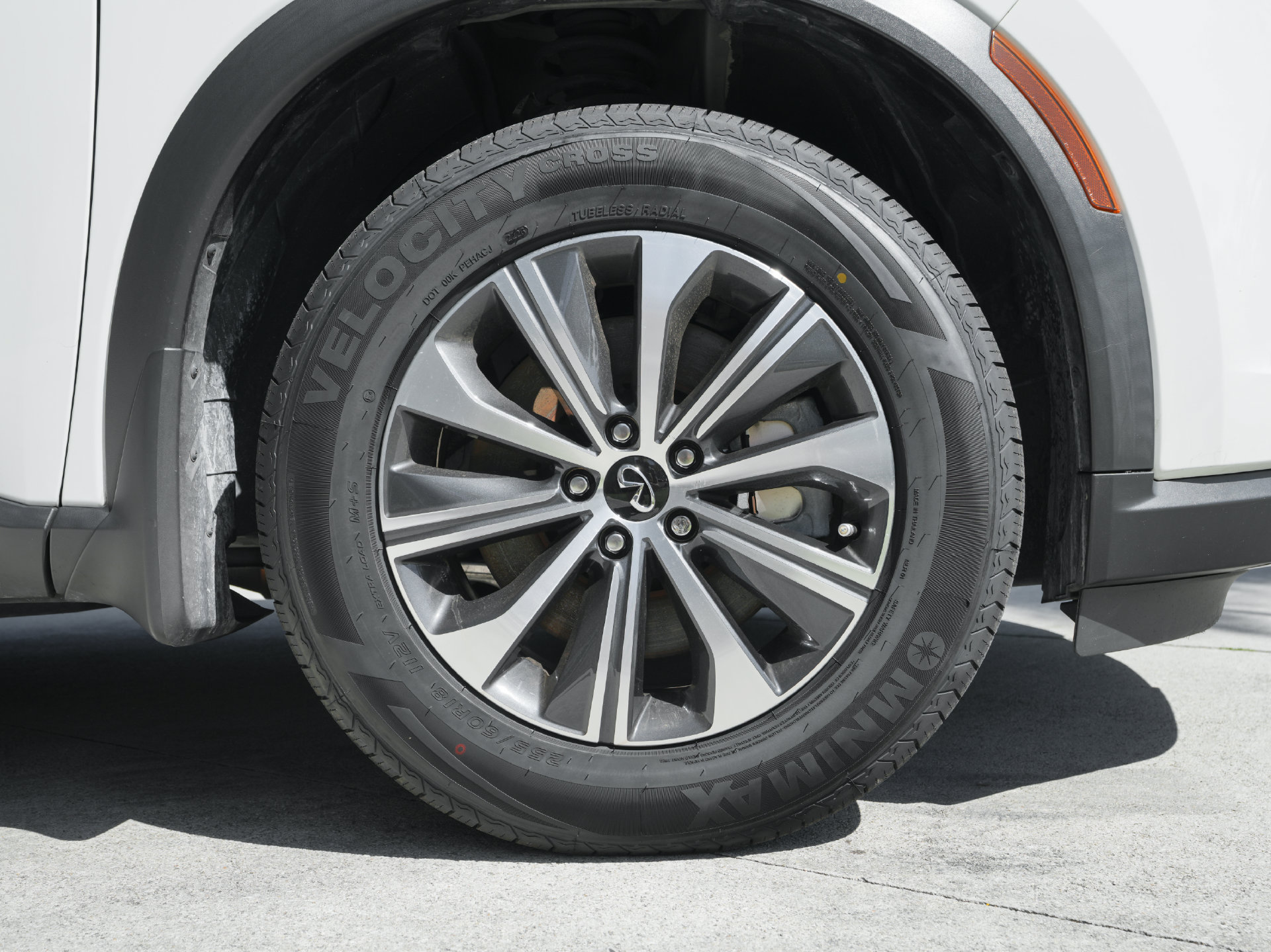 Certified 2024 INFINITI QX60 Pure FWD image 38