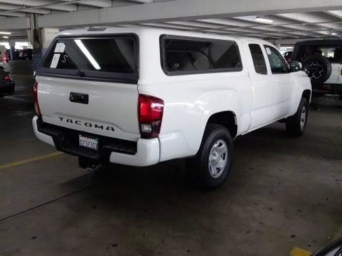 Used 2023 Toyota Tacoma SR RWD image 4