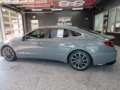 Used 2022 Hyundai Sonata Limited image 2