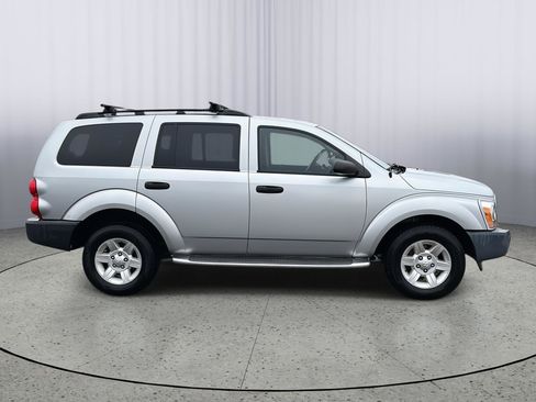 Used 2005 Dodge Durango SXT image 6