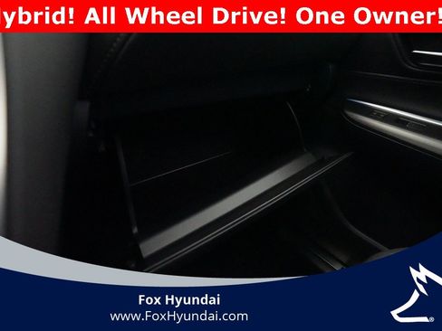 Used 2024 Toyota Venza XLE image 30