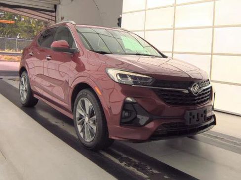 Used 2020 Buick Encore GX Essence w/ Experience Buick Package AWD/4WD image 3