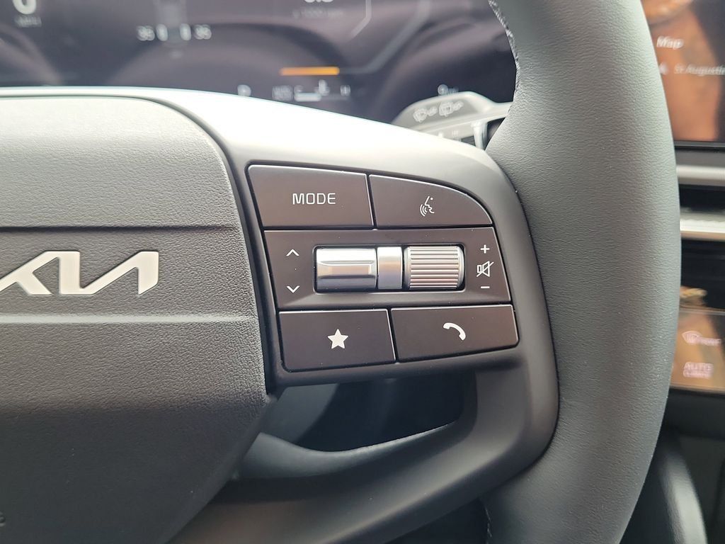 New 2026 Kia Sportage SX FWD image 29