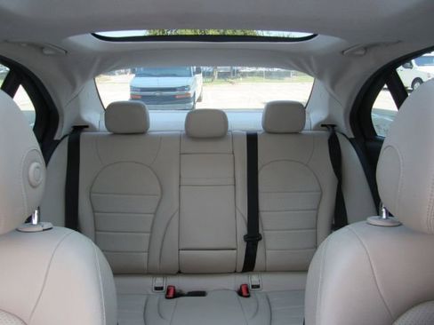 Used 2016 Mercedes-Benz C 300 Sedan image 33