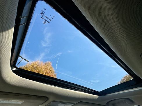 Used 2023 Acura TLX w/ Technology Package image 14