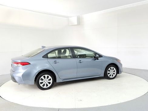 Used 2023 Toyota Corolla LE FWD image 6