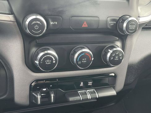 Used 2024 RAM 2500 Big Horn w/ Bed Utility Group image 16