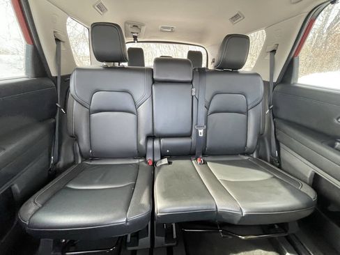 Used 2023 Nissan Pathfinder SL image 15