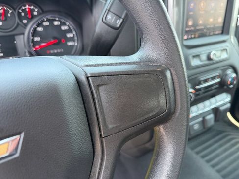 Used 2020 Chevrolet Silverado 1500 Custom w/ Custom Value Package AWD/4WD image 16