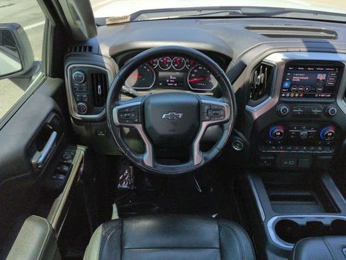 Used 2020 Chevrolet Silverado 1500 RST AWD/4WD image 16