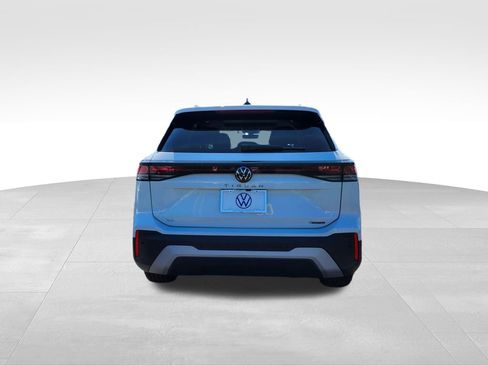 New 2026 Volkswagen Tiguan SE image 5