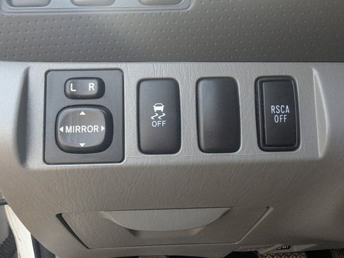 Used 2013 Toyota Tacoma 4x4 Double Cab w/ SR5 Pkg image 13