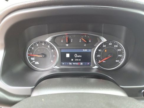 Used 2021 GMC Acadia SLT w/ Preferred Package image 25