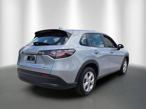 Certified 2024 Honda HR-V LX image 3