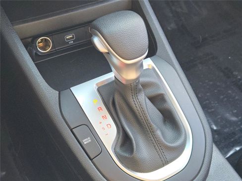 Used 2024 Kia Forte LXS image 28