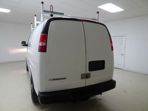 Used 2020 Chevrolet Express 2500 w/ Communications Package image 10