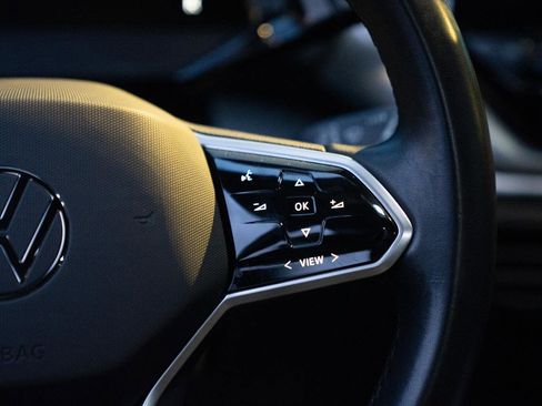 Used 2022 Volkswagen ID.4 Pro image 37