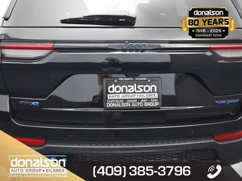 New 2024 Jeep Grand Cherokee Trailhawk w/ Advanced Protech Group II image 13