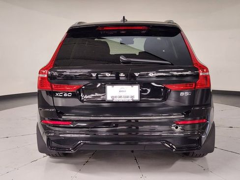 Used 2025 Volvo XC60 B5 Ultra w/ Protection Package Premier AWD/4WD image 10