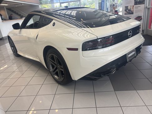 New 2026 Nissan Z Sport w/ Floor Mat Package RWD image 3