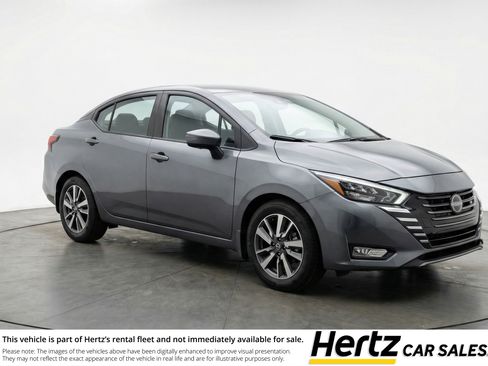 Used 2025 Nissan Versa SV image 1